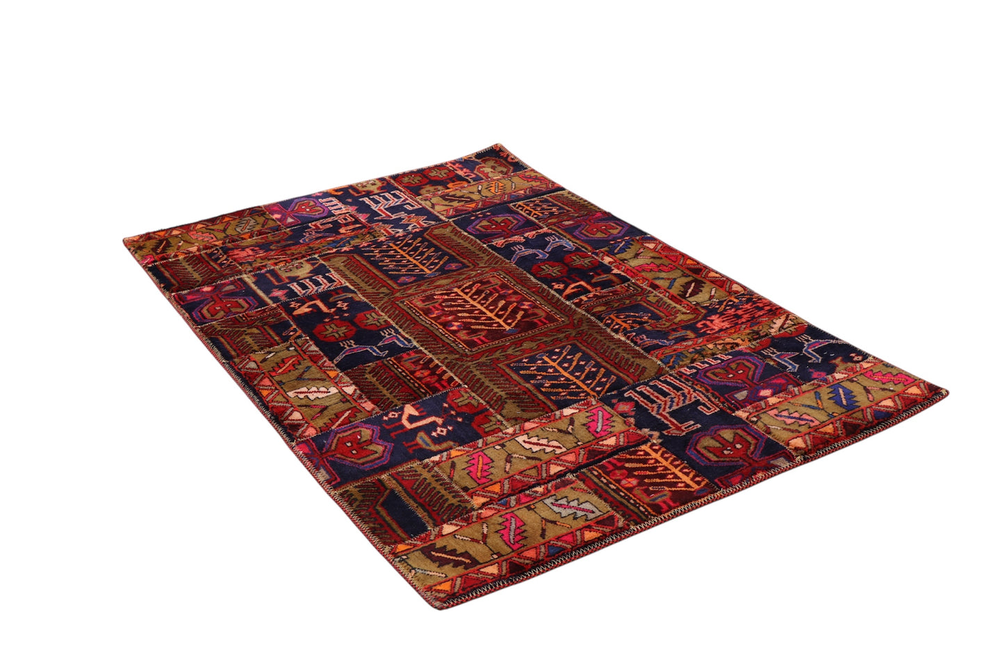 Handwoven Rug – Traditional Nomadic Wool Weaving